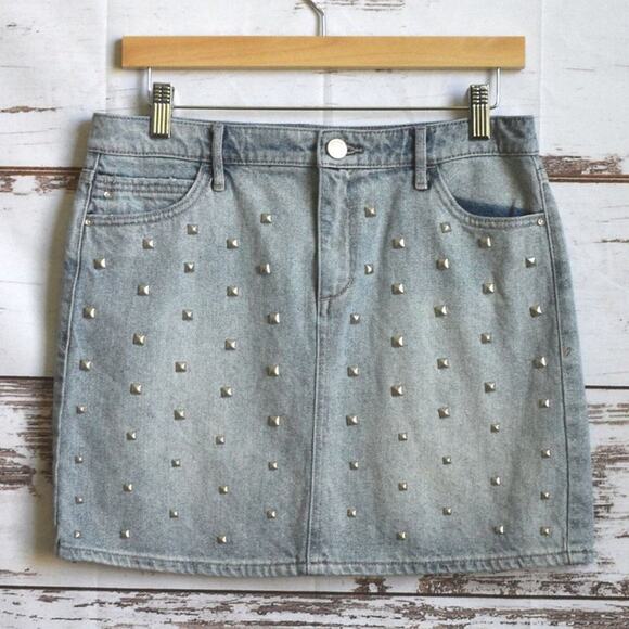 SKINNY GIRL JEANS Women's 100% Cotton Silver Studded Mini Skirt Size 27 - Picture 1 of 5